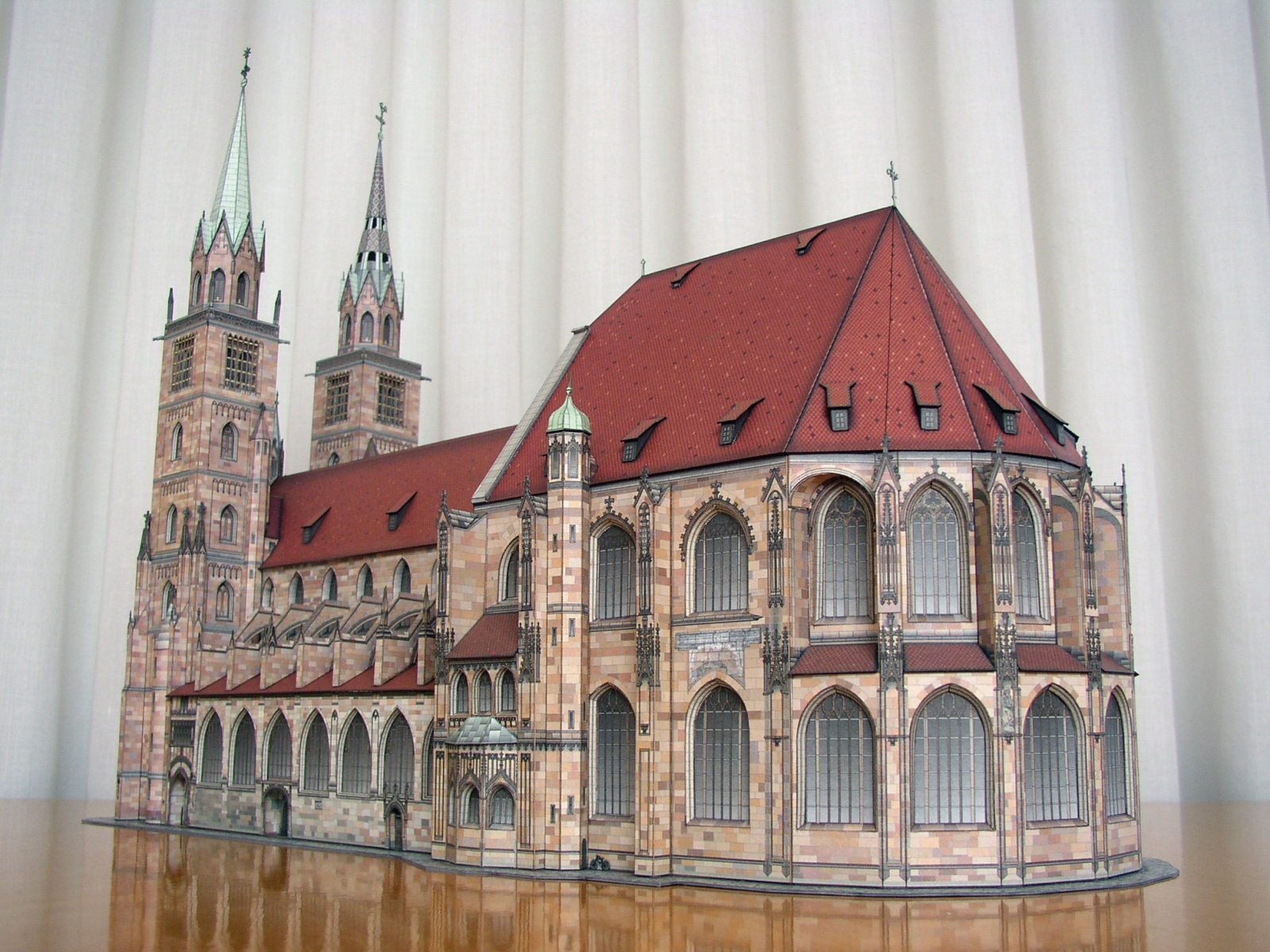 St. Lorenz/Nürnberg – Gotische Hallenchorkirche 1:250 - Seite 2 St.-Lorenz-H03